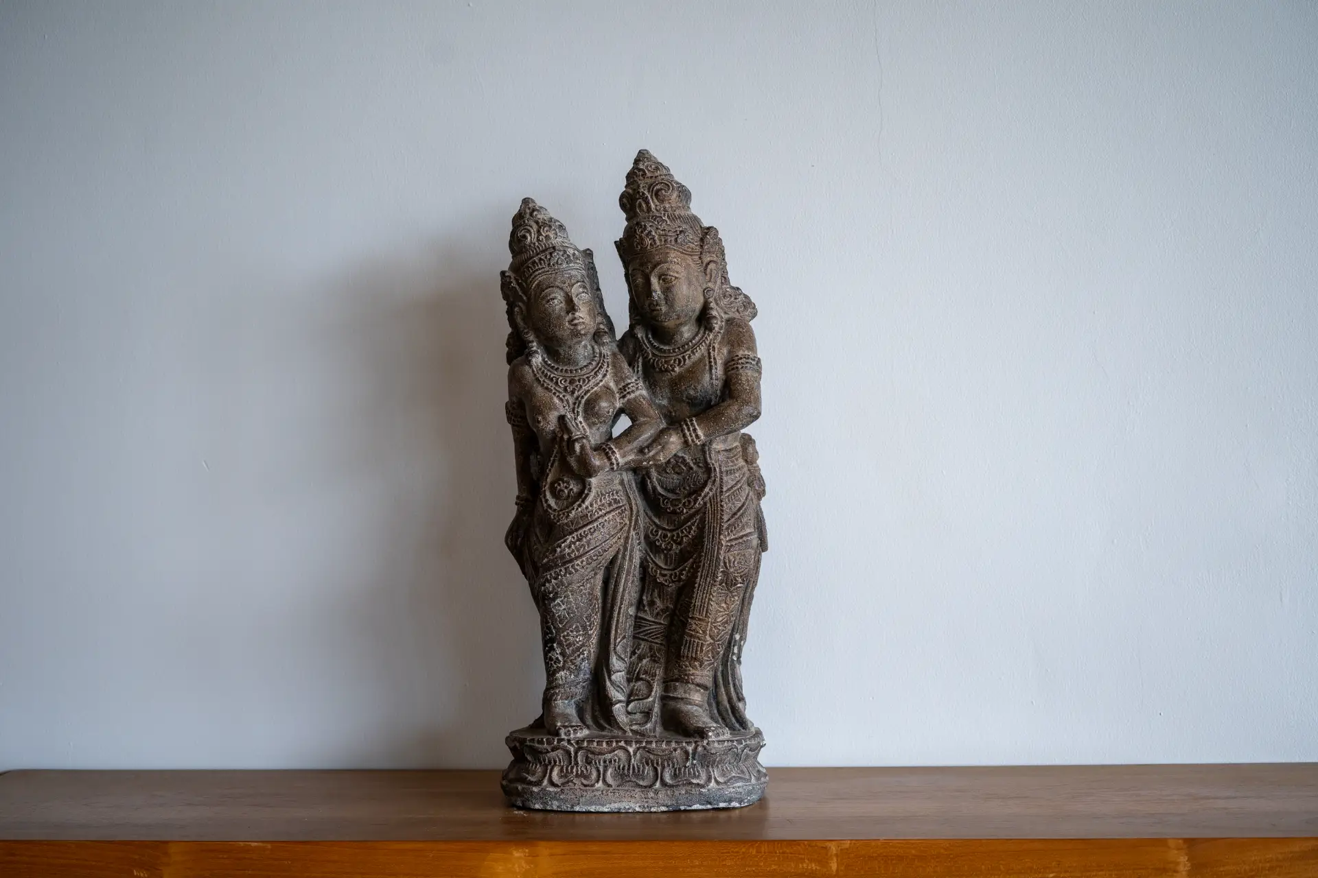 Patung dan Wayang Kayu Rama & Dewi Sita